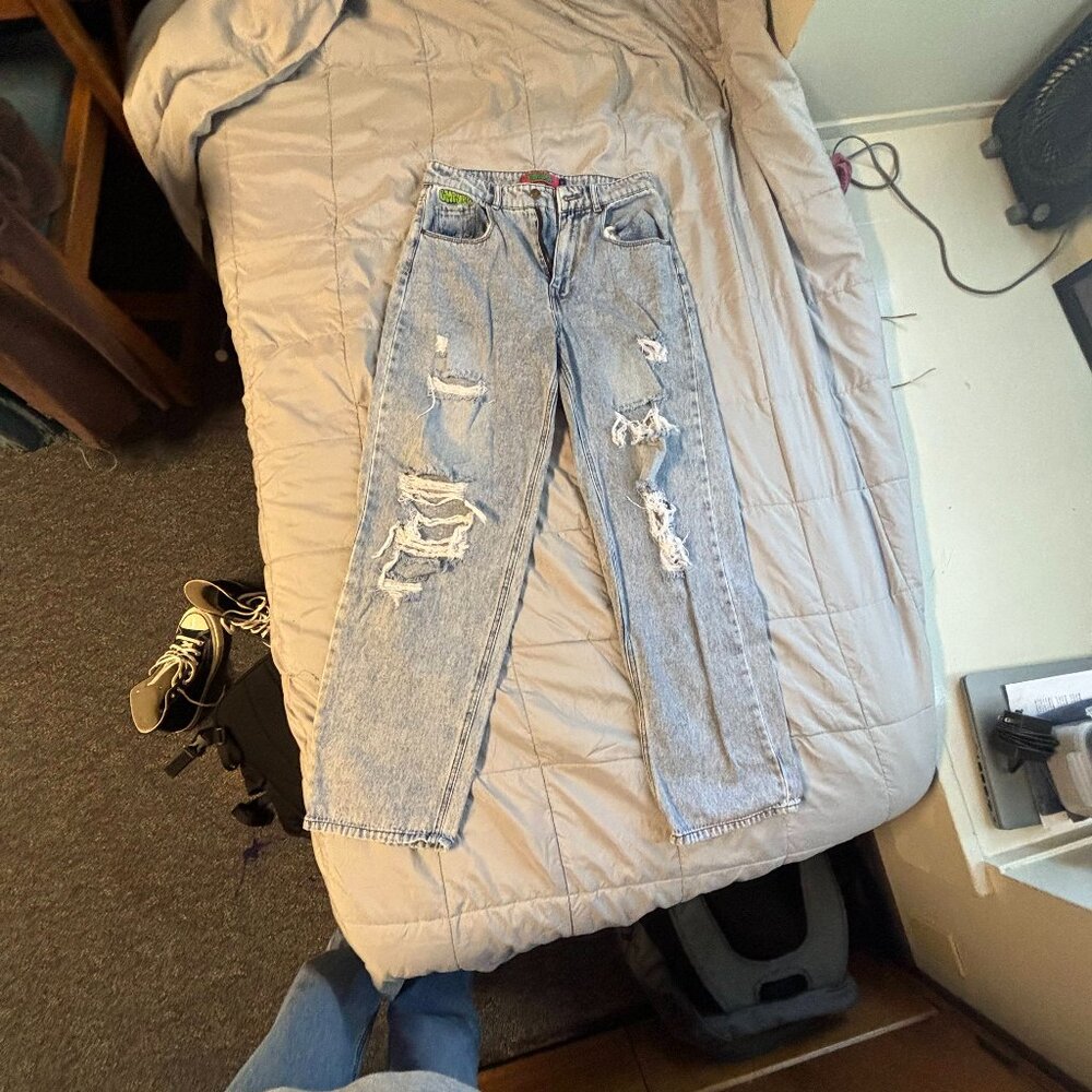 Empyre baggy ripped Jeans size 6 Womens light wash